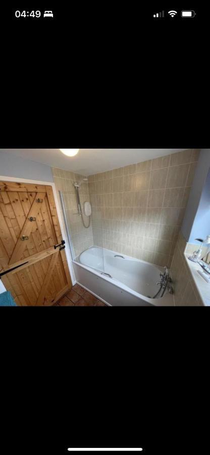 Valentine Cottage Лейстън Екстериор снимка