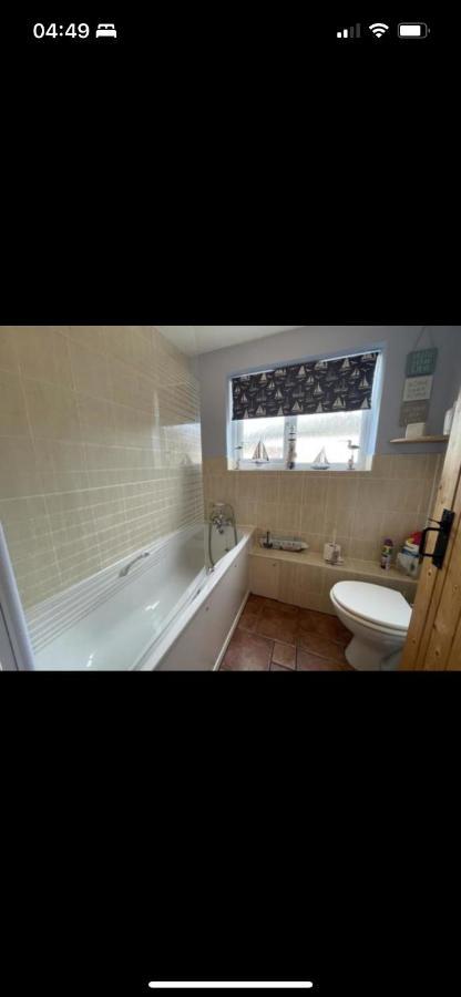Valentine Cottage Лейстън Екстериор снимка